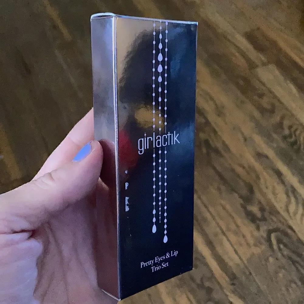 HP😍Girlactik Lip & Eye Trio Poise